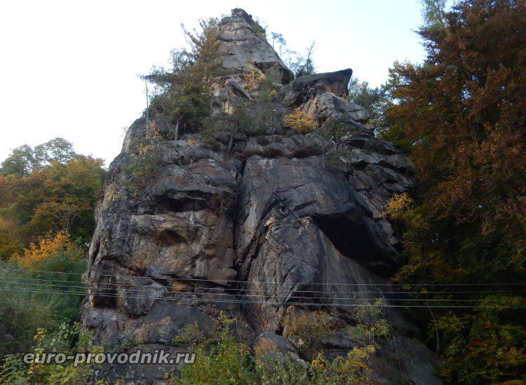 Вид на скалу Врановского гребня